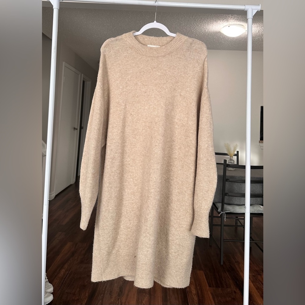 H&M Beige Knit Sweater dress